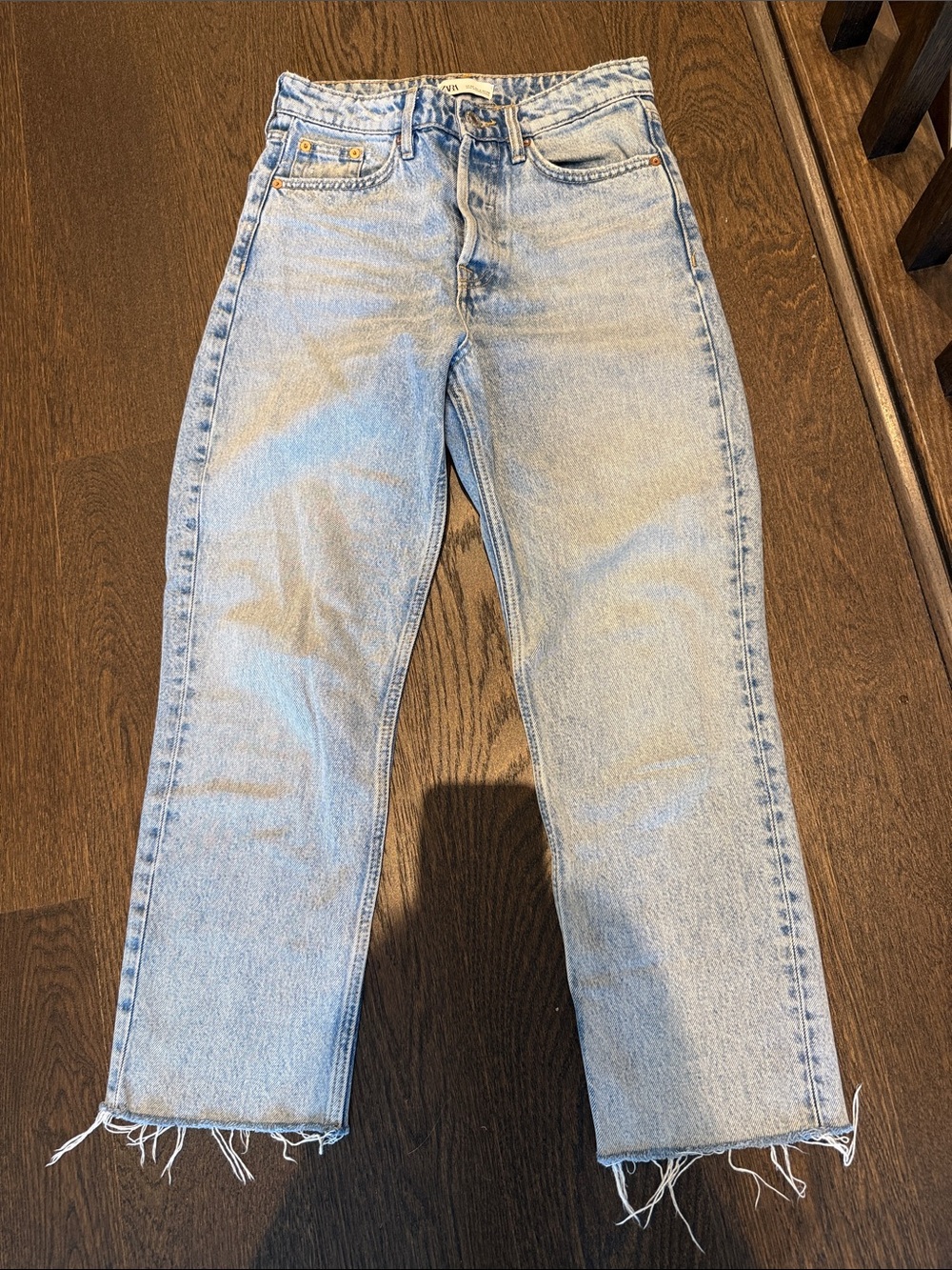 Zara Light Wash Women’s Straight Jeans
